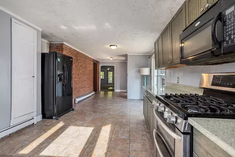 618 S Main St, Bellevue, MI 49021 photo 12