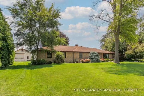 3288 Perry St, Hudsonville, MI 49426