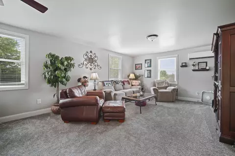 5477 Benton Rd, Jackson, MI 49201 photo 7