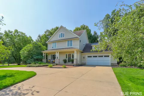 2060 Conifer Ridge Dr SW, Byron Center, MI 49315