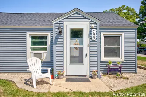 799 W 26th St, Holland, MI 49423