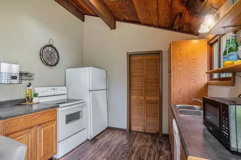 8677 Porter Rd, Lakeside, MI 49116 photo 11