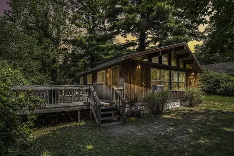 8677 Porter Rd, Lakeside, MI 49116
