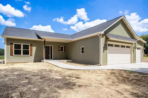 1839 W 104th Ave, Otsego, MI 49078