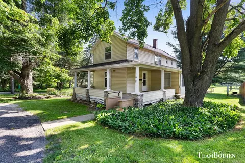 198 N Main St, Clarksville, MI 48815