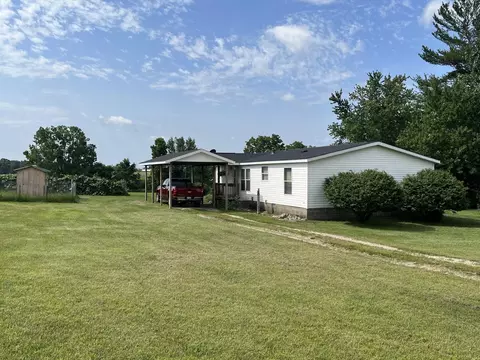6375 4 Mile Rd, Blanchard, MI 49310 photo 4