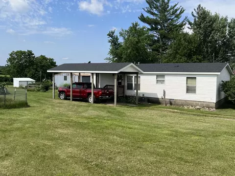6375 4 Mile Rd, Blanchard, MI 49310 photo 3
