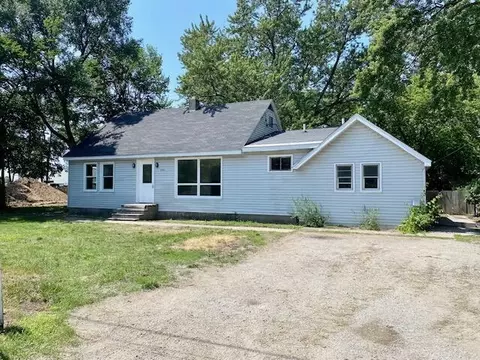 3141 Fairfield St, Norton Shores, MI 49441