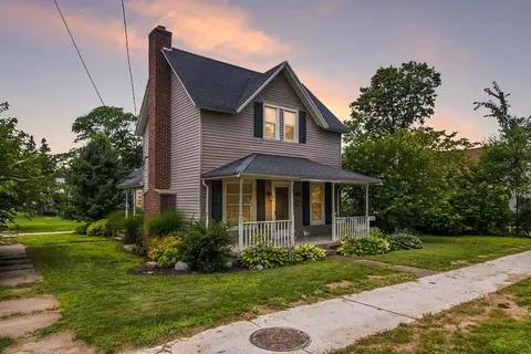 141 S 2nd St, Cedar Springs, MI 49319