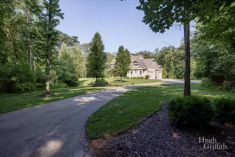 557 Bailey Meadows Dr NE, Ada, MI 49301 photo 4