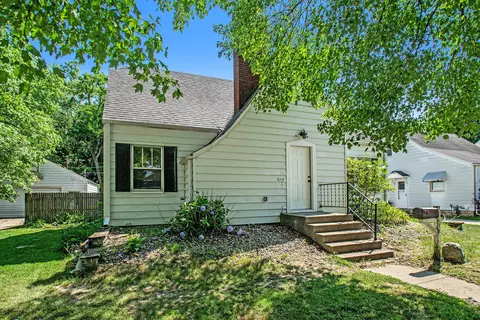 1636 Hickory St, Niles, MI 49120
