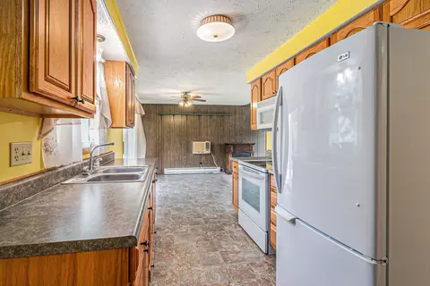 11086 W Washington Rd, Sumner, MI 48889 photo 8