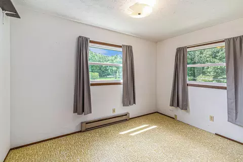 11086 W Washington Rd, Sumner, MI 48889 photo 15
