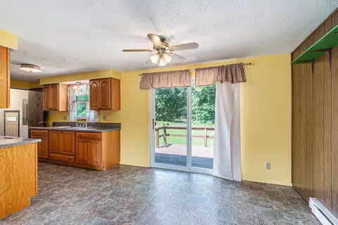 11086 W Washington Rd, Sumner, MI 48889 photo 6