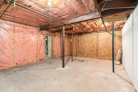 11086 W Washington Rd, Sumner, MI 48889 photo 18
