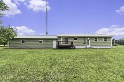 11086 W Washington Rd, Sumner, MI 48889 photo 23