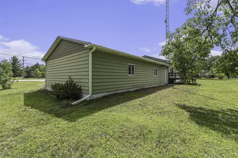 11086 W Washington Rd, Sumner, MI 48889 photo 21