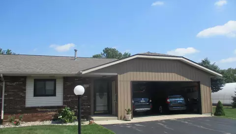 6768 Waterview Dr SW, Grandville, MI 49418