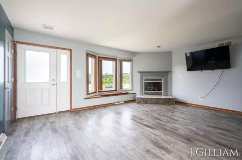 711 60th St, Pullman, MI 49450 photo 3
