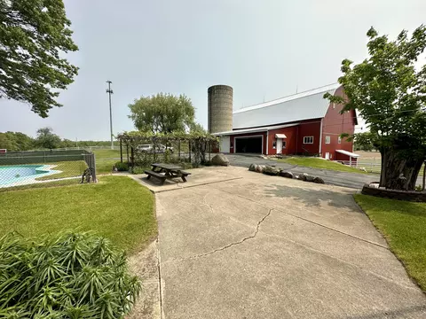 16153 Arnold Rd, Gregory, MI 48137 photo 4