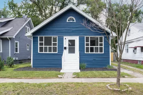 332 E Prospect St, Jackson, MI 49203 photo 2