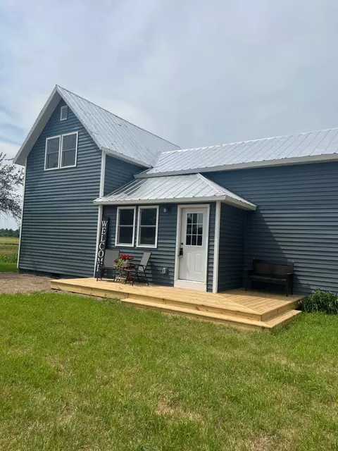 605 E Carson City Road Rd, Sheridan, MI 48884