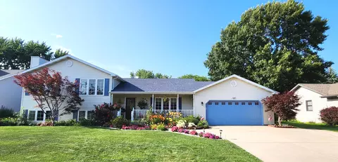 1367 Country Knoll Pl, St. Joseph, MI 49085