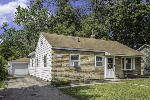 2424 Stevens Ave, Kalamazoo, MI 49008