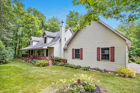 9945 Aspen Dr, Plainwell, MI 49080 photo 3
