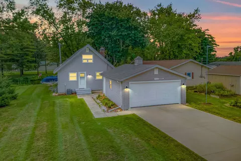 516 Tompkins Dr, Coldwater, MI 49036