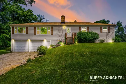 4307 E Baseline Rd, White Cloud, MI 49349