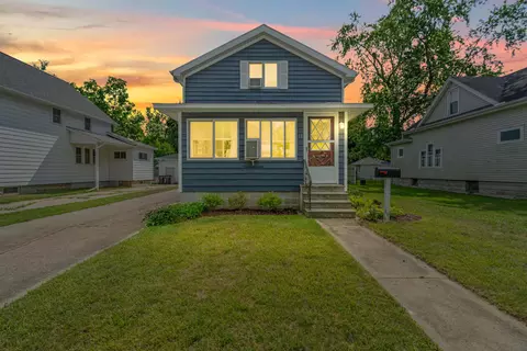 15 Rippon Ave, Hillsdale, MI 49242