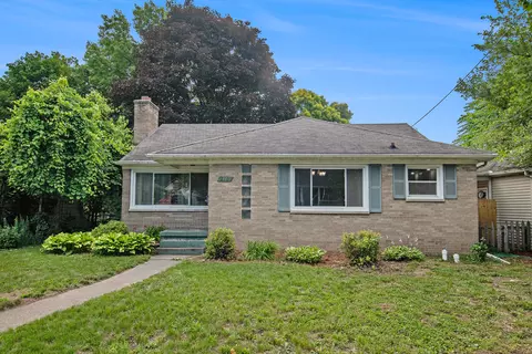 810 Maryland Ave, Lansing, MI 48906