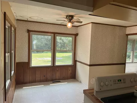 931 Gainder Rd, Plainwell, MI 49080 photo 2