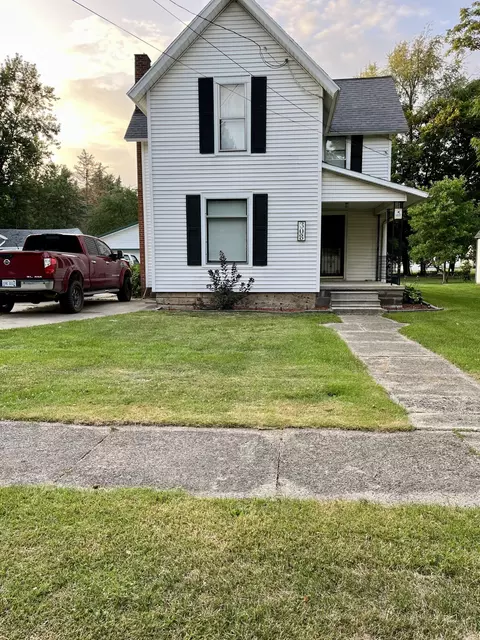 308 W Main St, North Adams, MI 49262
