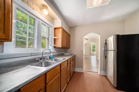 711 Irving St, Jackson, MI 49202 photo 7