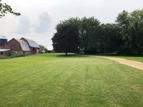 405 20th Ave, Blanchard, MI 49310