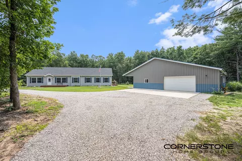 21779 W North County Line Rd, Newaygo, MI 49337