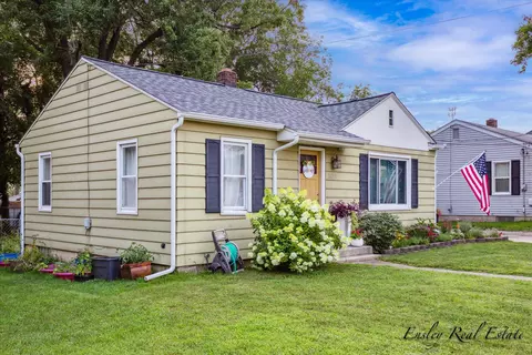 2871 Locke Ave SW, Grandville, MI 49418
