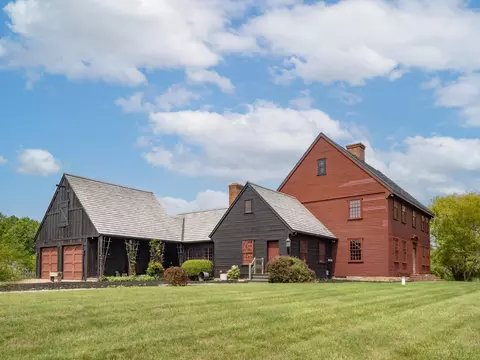 70300 22nd St, Mattawan, MI 49071