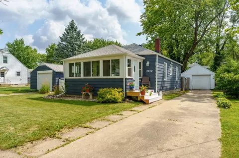 2917 Fulford St, Kalamazoo, MI 49001