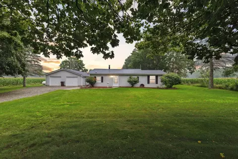 6124 N Cochran Rd, Charlotte, MI 48813