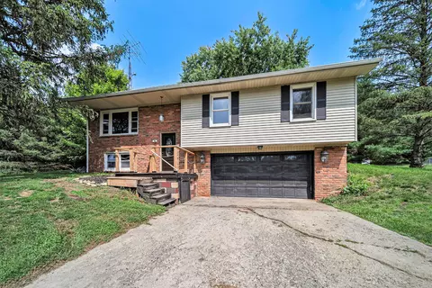 3715 Dibble Rd, Jackson, MI 49201