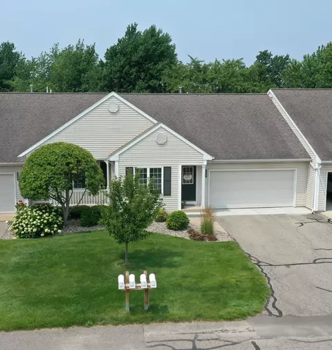 6135 Gleneagle Highlands Dr, Hudsonville, MI 49426