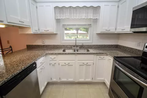64545 W Northpark Dr, Constantine, MI 49042 photo 9