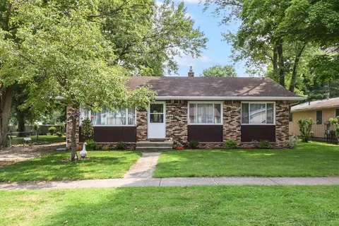 318 E Arbor St, Marcellus, MI 49067