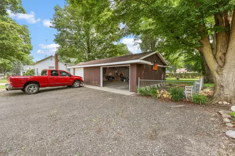 318 E Arbor St, Marcellus, MI 49067 photo 3