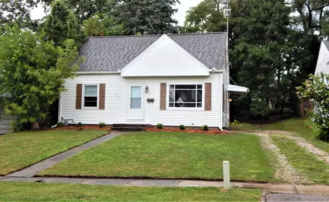 101 Circle Dr, Battle Creek, MI 49015