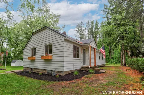 4388 Beeline Rd, Holland, MI 49423