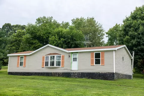 2310 W Lincoln Ave, Ionia, MI 48846